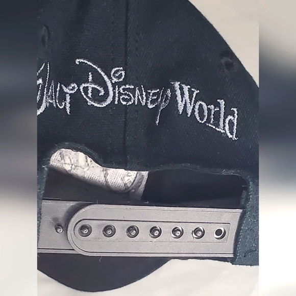 Disney -Walt Disney World -Mickey Mouse Cap In Black And Embroidered Mickey - Picture 2 of 11